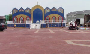 St. Peter’s Fiesta This Week in Gloucester – Final Preparations for Altar/Stage – Carnival to Start Wednesday