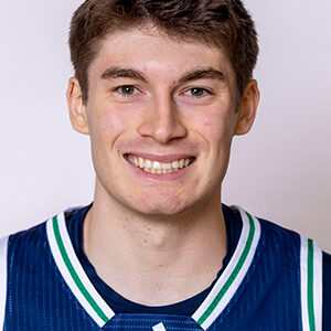 Endicott Basketball:  Montagnino (Player of the Year), Kinney, and Bettencourt Earn CNE Postseason Awards